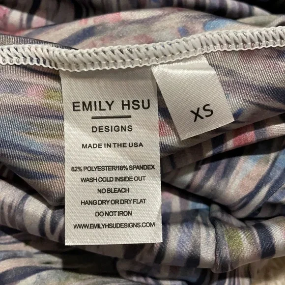 Pure Barre + Emily HSU leggings - Picture 8 of 9